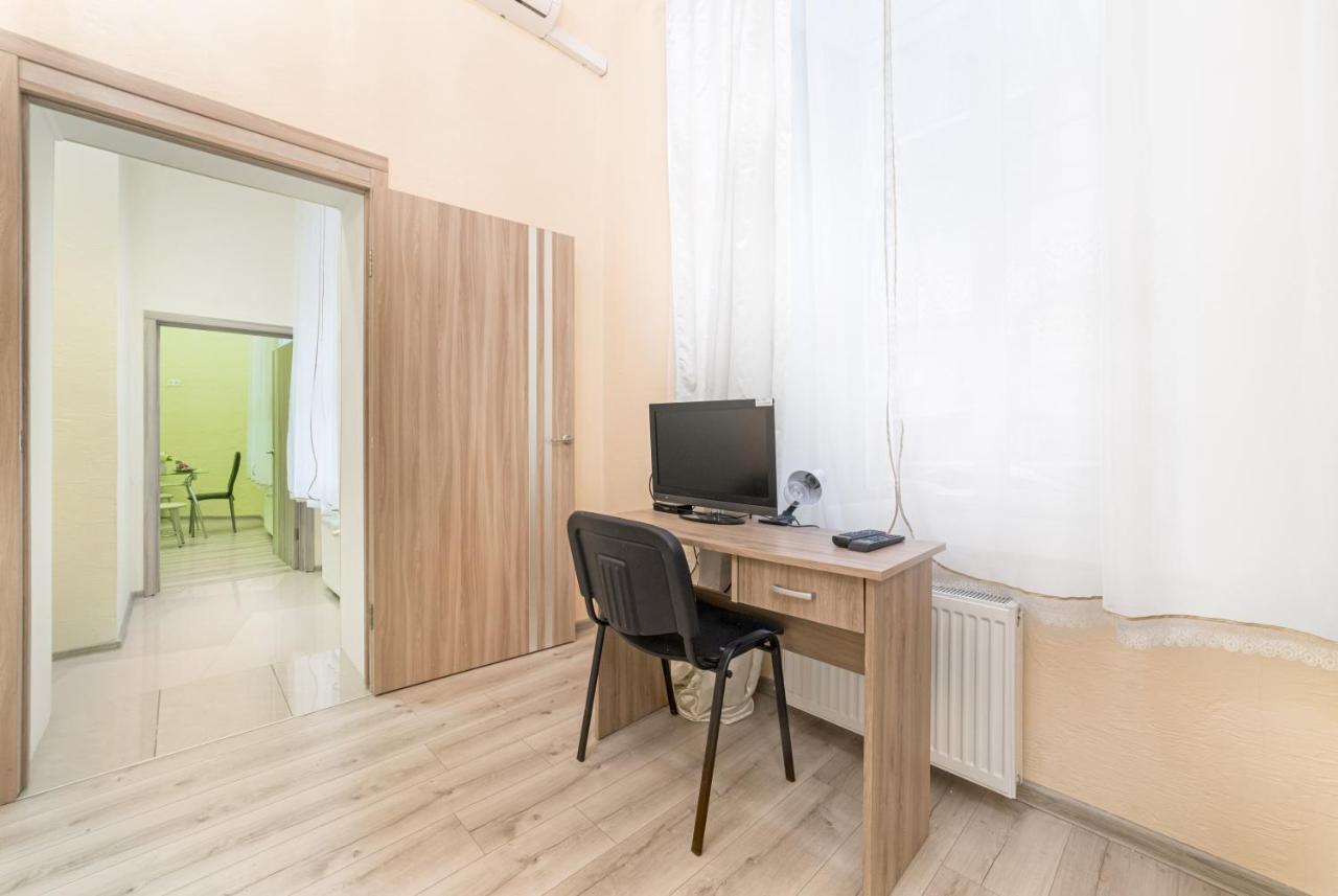 Apartment Near Deribasovskaya Odessa Exteriör bild