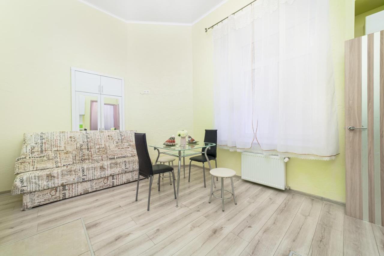 Apartment Near Deribasovskaya Odessa Exteriör bild